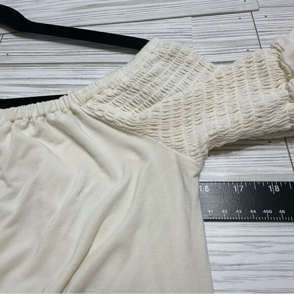 BOSTON PROPER ROSE EMBROIDERED SMOCKED OFF SHOULDER BELL SLEEVE BLOUSE XS BOHO - Picture 2 of 9